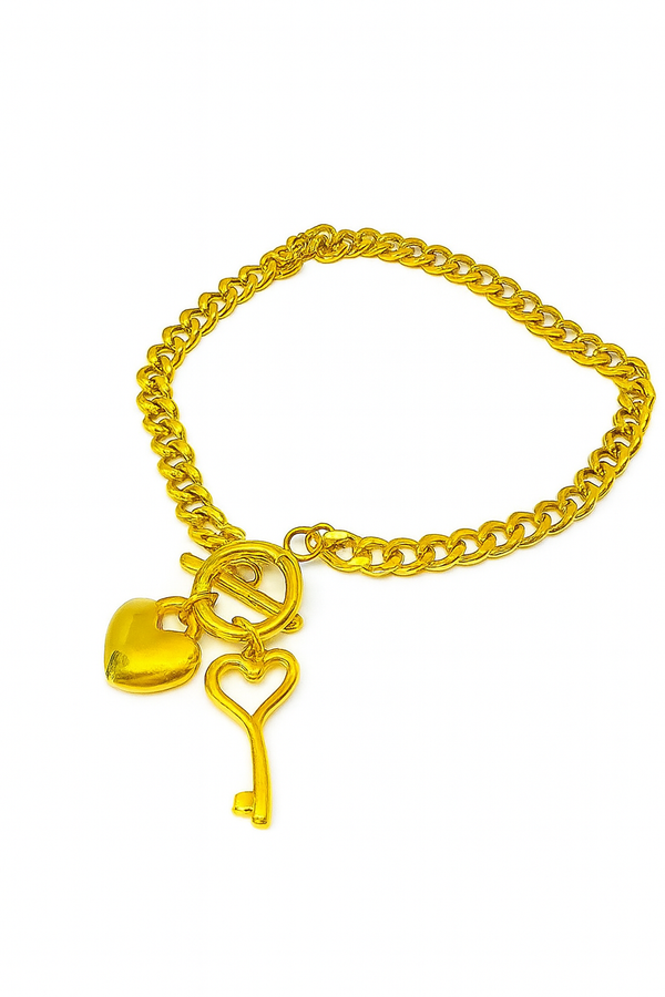 Gold-Plated Heart & Key Charm Bracelet – Hypoallergenic, Non-Fading, Elegant Chain Design