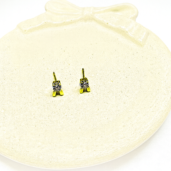 Gold-Plated Solitaire Stud Earrings – Hypoallergenic, Non-Fading, Everyday Sparkle